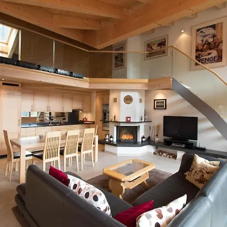 Aquila 7 Penthouse アパート *